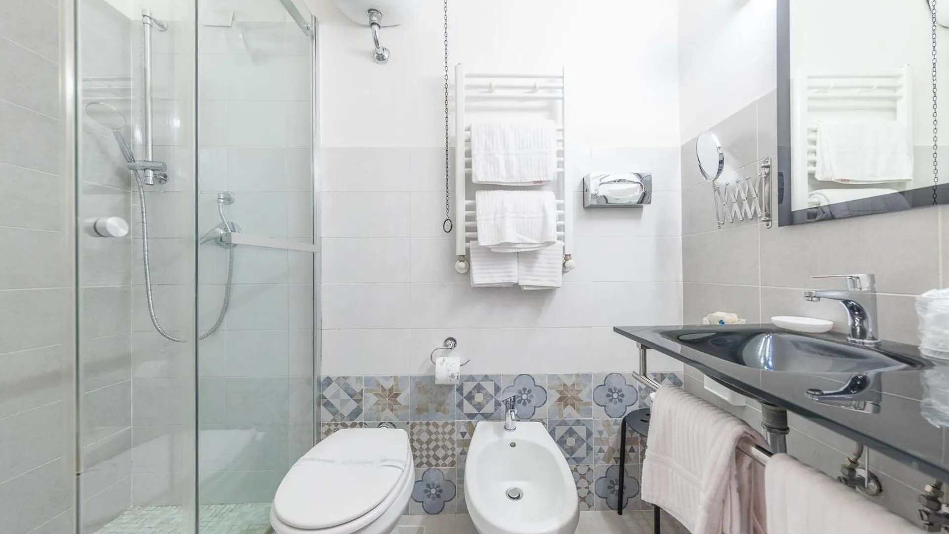 Room In Bb - Camera Doppia In History House Roma
